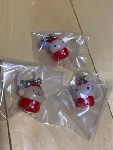 산리오 딸기 메지루시 액세서리 3종 세트