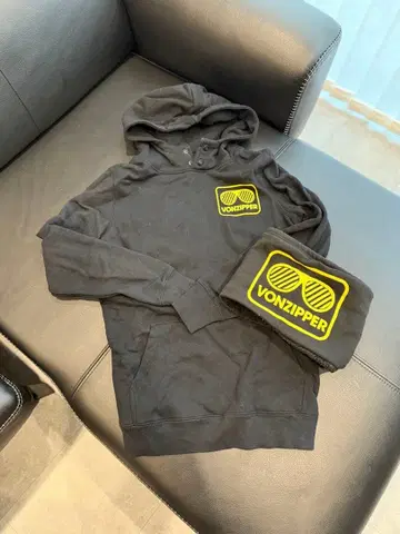 VONZIPPER 폰지퍼 후드티&넥 워머 세트 M