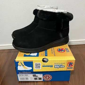 새상품 택 포함 스케쳐스 슬립인즈 부츠 144740 25cm