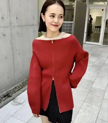 [ mystic ] 오프숄더 ZIP 가디건 사이즈 1