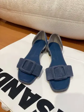 TSURU by Mariko Oikawa 스웨이드 샌들