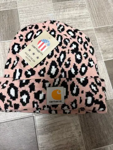 [택 포함 새상품] Carhartt 칼하트 니트 모자 비니 레오파드 핑크