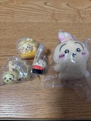 치이카와(먼작귀) 가챠 토끼 세트 마카롱 초밥 립캡 클립