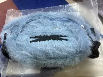 LE SSERAFIM FUR 바디백 포토 카드 포함