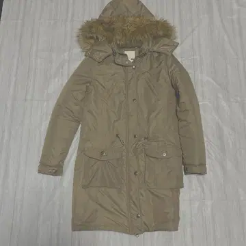 리바이스 다운 자켓 퍼 포함 사이즈 XS