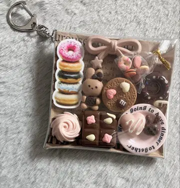 가챠 파우치 [ 스위트 토끼 도넛 ]