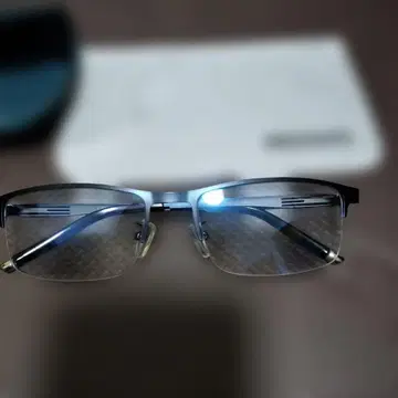 REONAS 블랙 프레임 안경