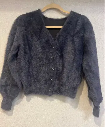 natural couture 바 버튼 샤기 가디건