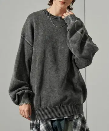 오버 사이즈 그레이 니트 스웨터