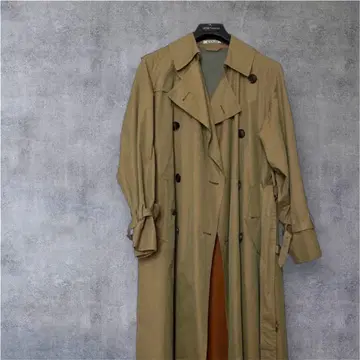 AURALEE 베이지 트렌치코트