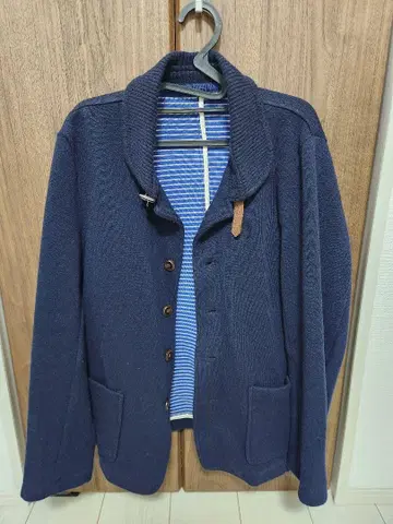 어반 리서치 도어스 니트 자켓