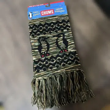 [ 새상품 ] CHUMS 펭귄 패턴 카모플라쥬 머플러