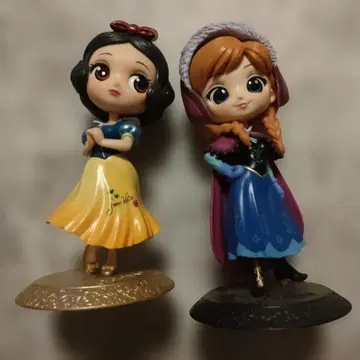 백설공주와 안나 피규어 2체 세트