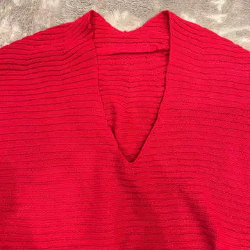안티카 빨간색 리브 V넥 긴팔 니트