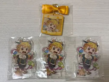 귀멸의 칼날 크리스마스 아크릴 스탠드 오너먼트 참 젠이츠