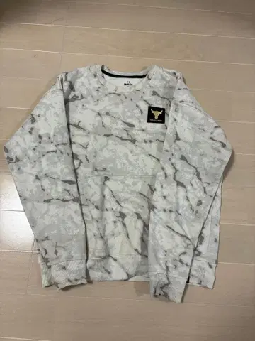 언더아머 프로젝트 락 트레이닝복