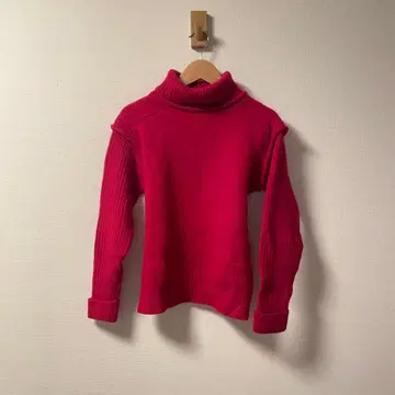 BEAMS BOY 빨간색 터틀넥 니트 스웨터