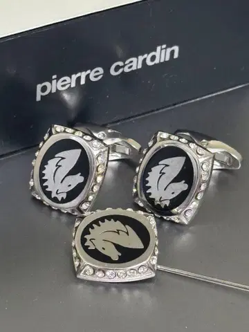 피에르 가르뎅 커프스 라펠 핀셋