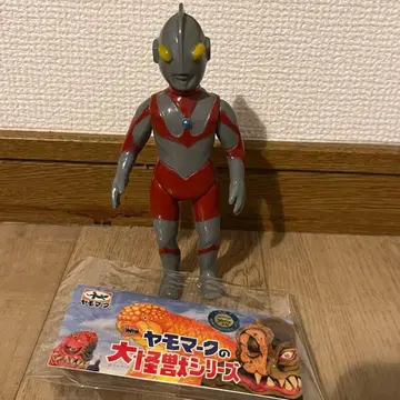 야모마크 울트라맨 소프트 비닐 피규어