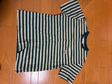 carhartt 그린과 화이트 스트라이프 티셔츠 M