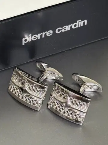 피에르 가르뎅 커프스