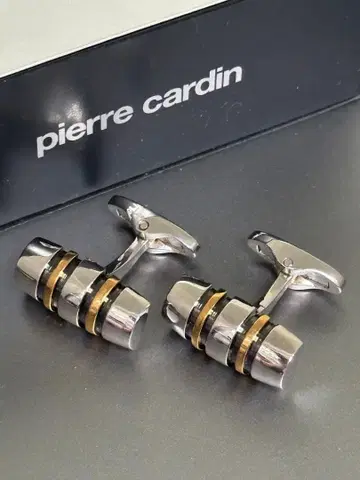 피에르 가르뎅 커프스