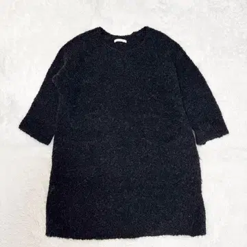 [ 갤러리 바이 ] 니트 튜닉 알파카 블랙 FREE