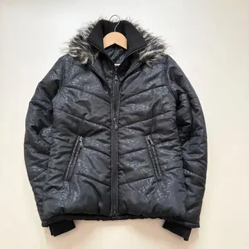 패딩 자켓 쇼트 기장 레오파드 무늬 퍼 시크 스타일 헤이세이 y2k