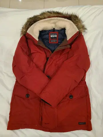 새상품 아바크롬비&피치 울트라 다운 파카 아바클로 레드 L