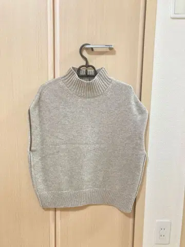 따뜻한 울 니트 베스트