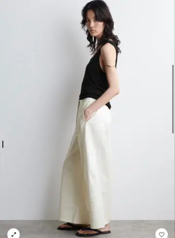 COS 화이트 코튼 와이드 팬츠