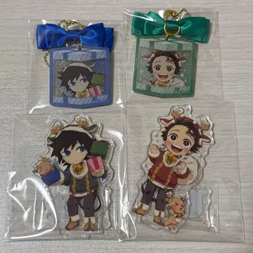 귀멸의 칼날 크리스마스 아크릴 스탠드 오너먼트 참 기유 탄지로