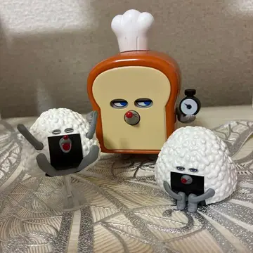 빵도둑 피규어 치크탁 & 오니기리 보이의 여정 3체 세트