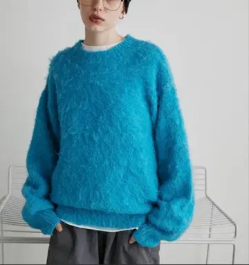 샤기 크루넥 니트 오버 사이즈