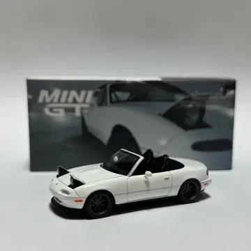 MINIGT 대만 한정판 마쓰다 미아타 로드스터 NA 클래식 화이트