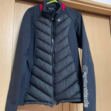 새상품급 테일러메이드 충전솜 절개 스트레치 자켓 M