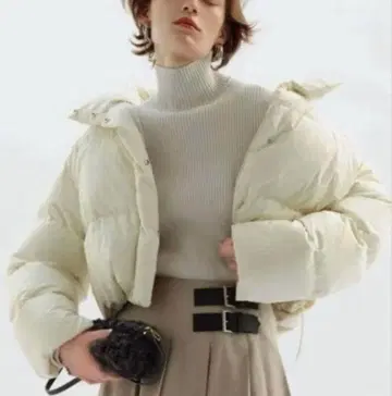 미라 오웬 후드 부착 프렌치 다운 숏 자켓