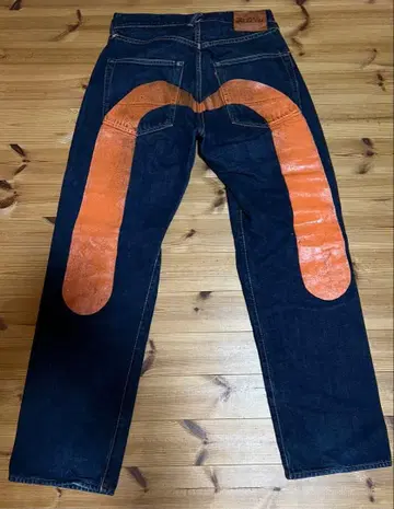 EVISU 귤 빅 카모메