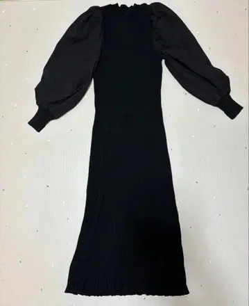 오파크 클립 니트 원피스