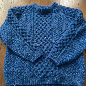 H. Robinson Knitting 케이블 짜임 스웨터 로얄 블루