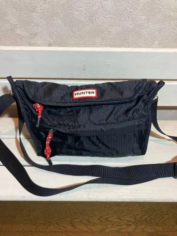 HUNTER 블랙 숄더백, 사코슈, 블랙