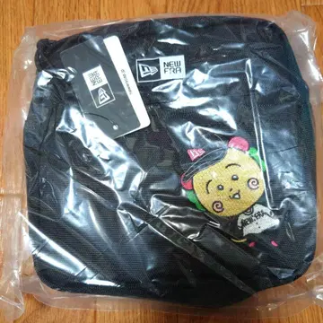 NEW ERA 코지코지 숄더 파우치 뉴에라 미개봉품