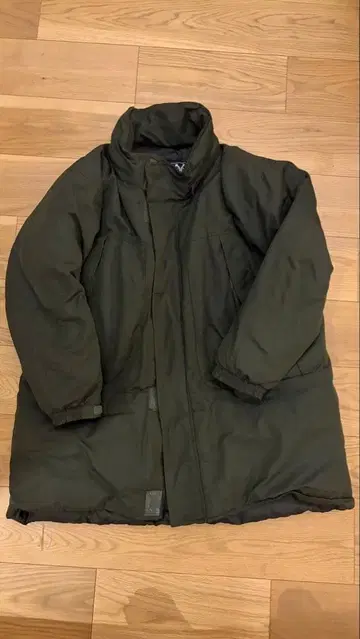 올리브 후드 부착 모즈 코트