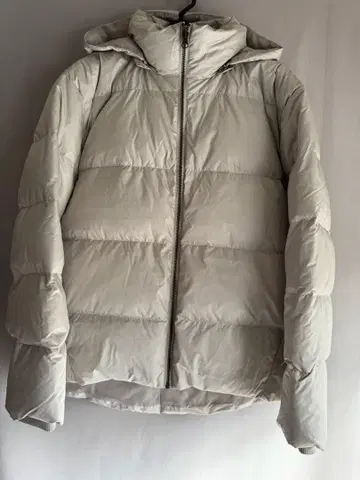 새상품급 에심 리얼 다운 자켓 L~LL