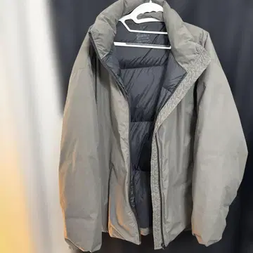 MUJI 카키 다운 자켓 L-XL