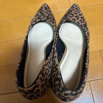 레오파드 무늬 스틸레토 하이힐