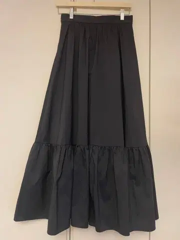 에스트네이션 플레어 스커트 네이비