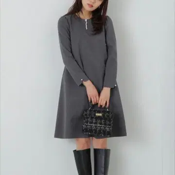 프로포션 바디 드레싱 프론트 비쥬 미니 원피스