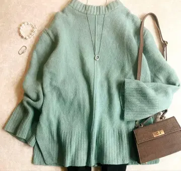 어반 리서치 ROSSO 울 캐시미어 센터 심 니트 크루넥