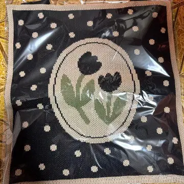 French Bull 프렌치불 유베시 콜라보 튤립백